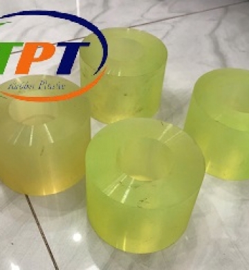 Gia công đệm pu vàng